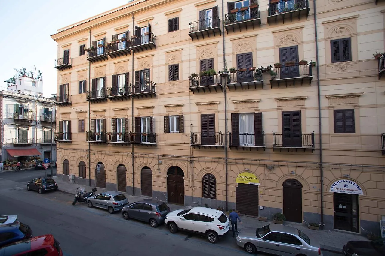 Le Quattro Stagioni - Rooms & Suites Palermo Italy